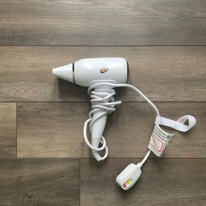 T3 mini hairdryer